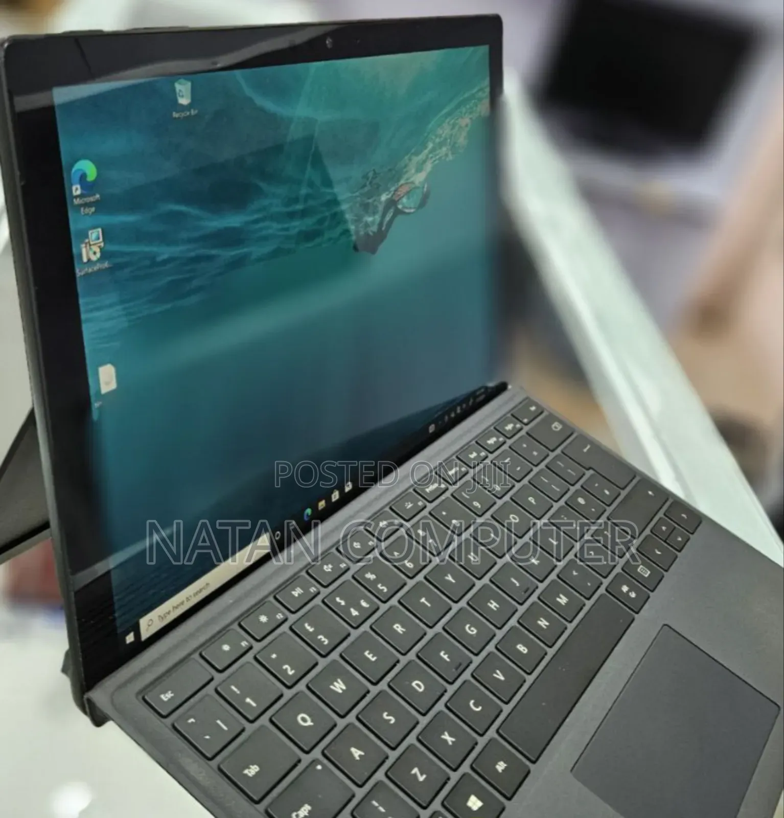 New Laptop Microsoft Surface Pro 6 8GB Intel Core I7 SSD 256GB