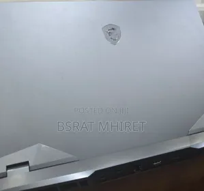 New Laptop MSI Raider GE76 12UGS 16GB Intel Core I9 SSD 1T