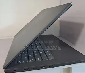 Photo - Laptop Lenovo 4GB Intel Celeron HDD+SSD 1T