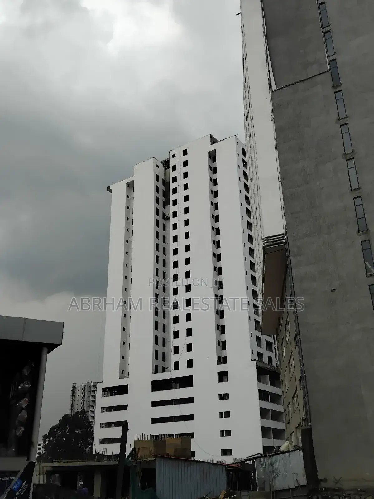 ካዛንቺስ ሱቅ 35 ካሬ ጀምሮ