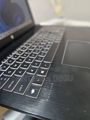New Laptop HP Pavilion 15 8GB Intel Core I7 SSD 256GB