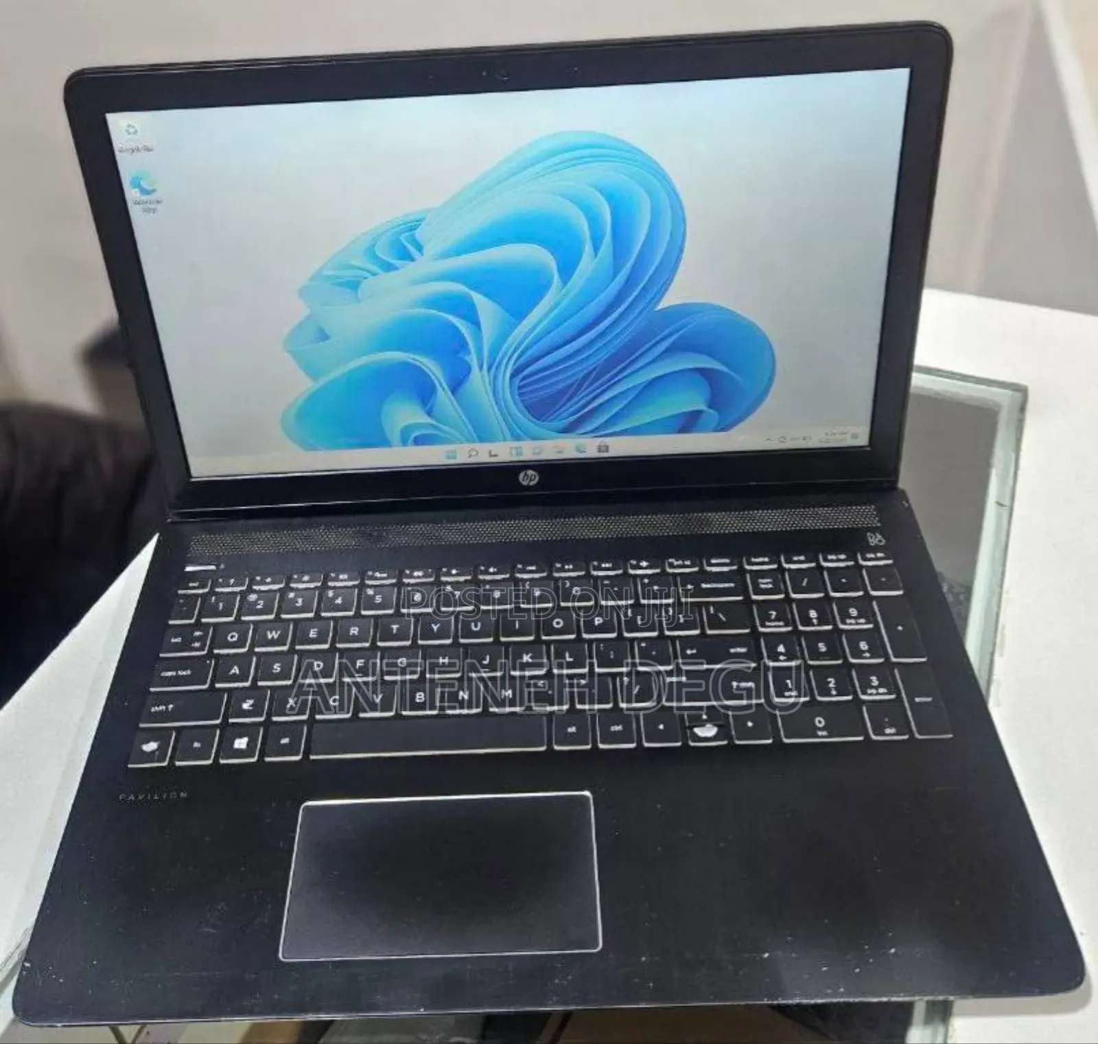 New Laptop HP Pavilion 15 8GB Intel Core I7 SSD 256GB