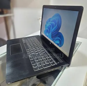 New Laptop HP Pavilion 15 8GB Intel Core I7 SSD 256GB