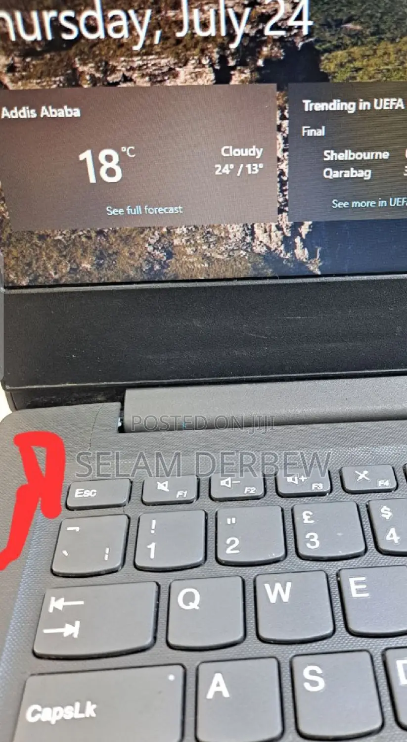 Laptop Lenovo 4GB Intel Celeron HDD+SSD 1T