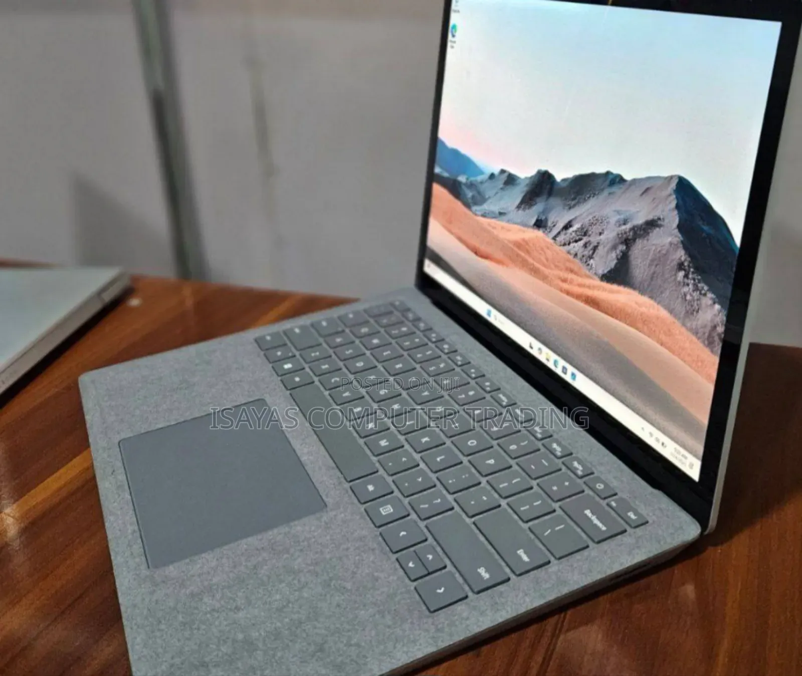 New Laptop Microsoft Surface Laptop 4 16GB Intel Core I7 SSD 512GB