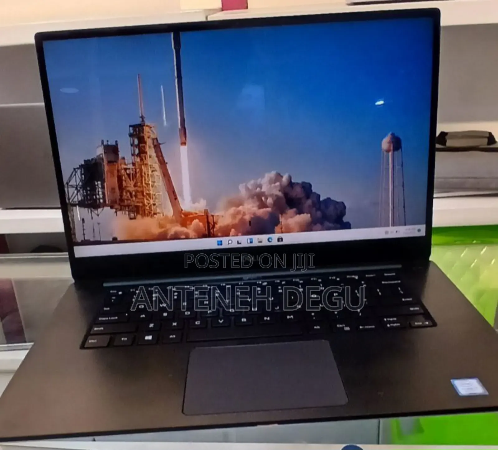 New Laptop Dell Precision 5540 16GB Intel Core I7 SSD 512GB
