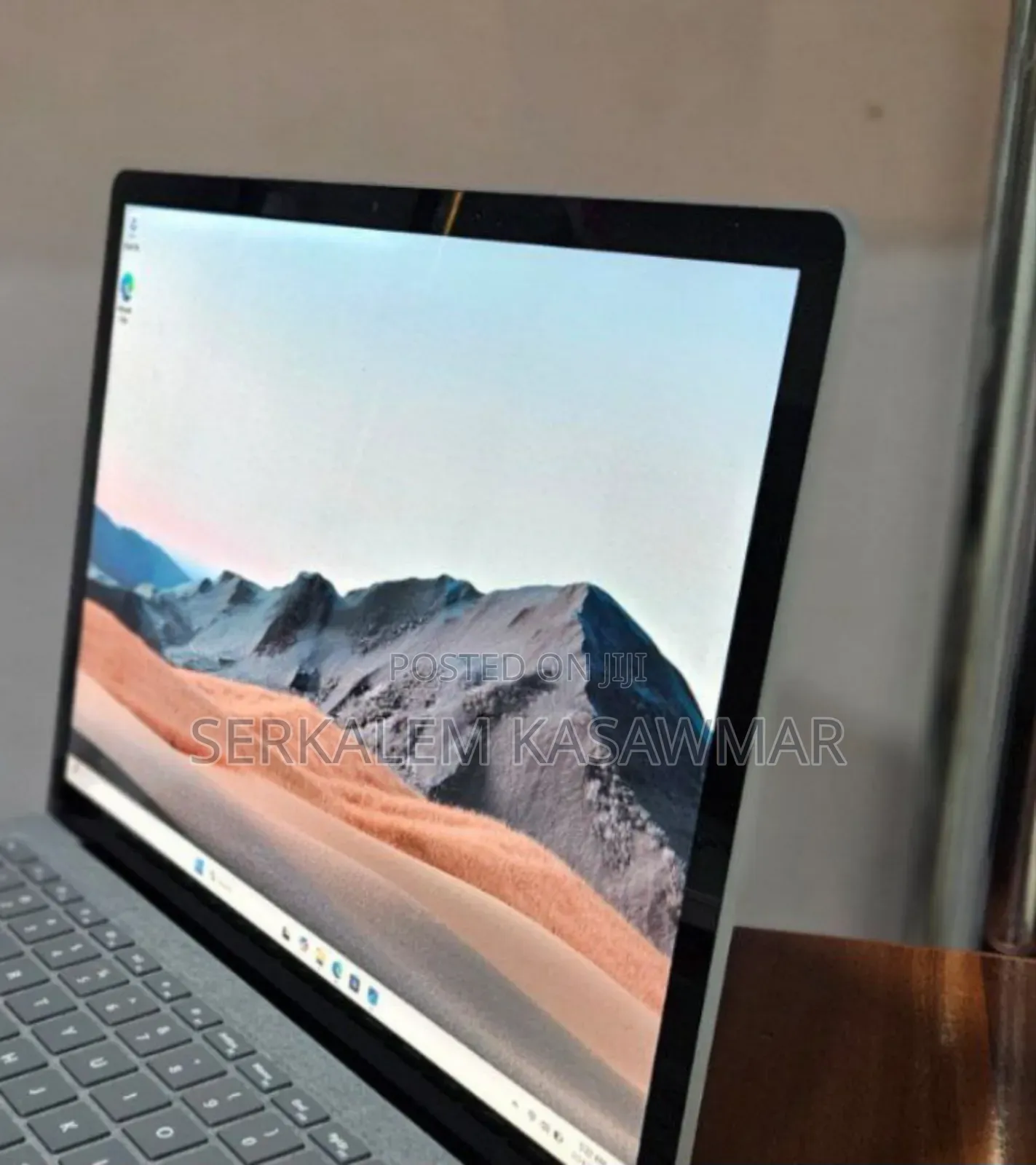 New Laptop Microsoft Surface 16GB Intel Core I7 SSD 512GB