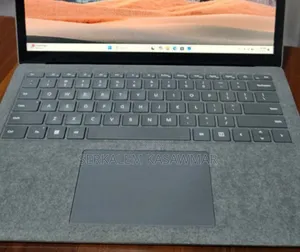 New Laptop Microsoft Surface 16GB Intel Core I7 SSD 512GB