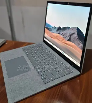 New Laptop Microsoft Surface 16GB Intel Core I7 SSD 512GB