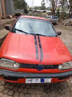 Photo - Volkswagen Golf 1993 Red