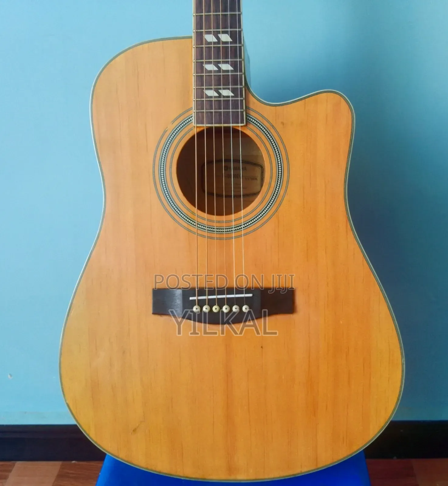 Yamaha F6000 Guitar