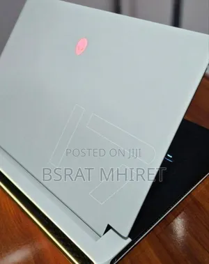New Laptop Alienware Area-51m 16GB Intel Core I7 SSD 512GB