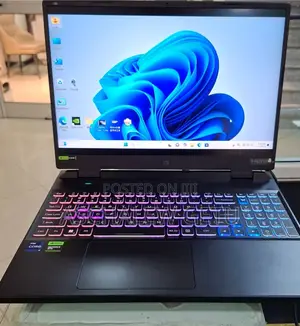New Laptop Asus ROG Strix G15 16GB AMD Ryzen 9 SSD 1T