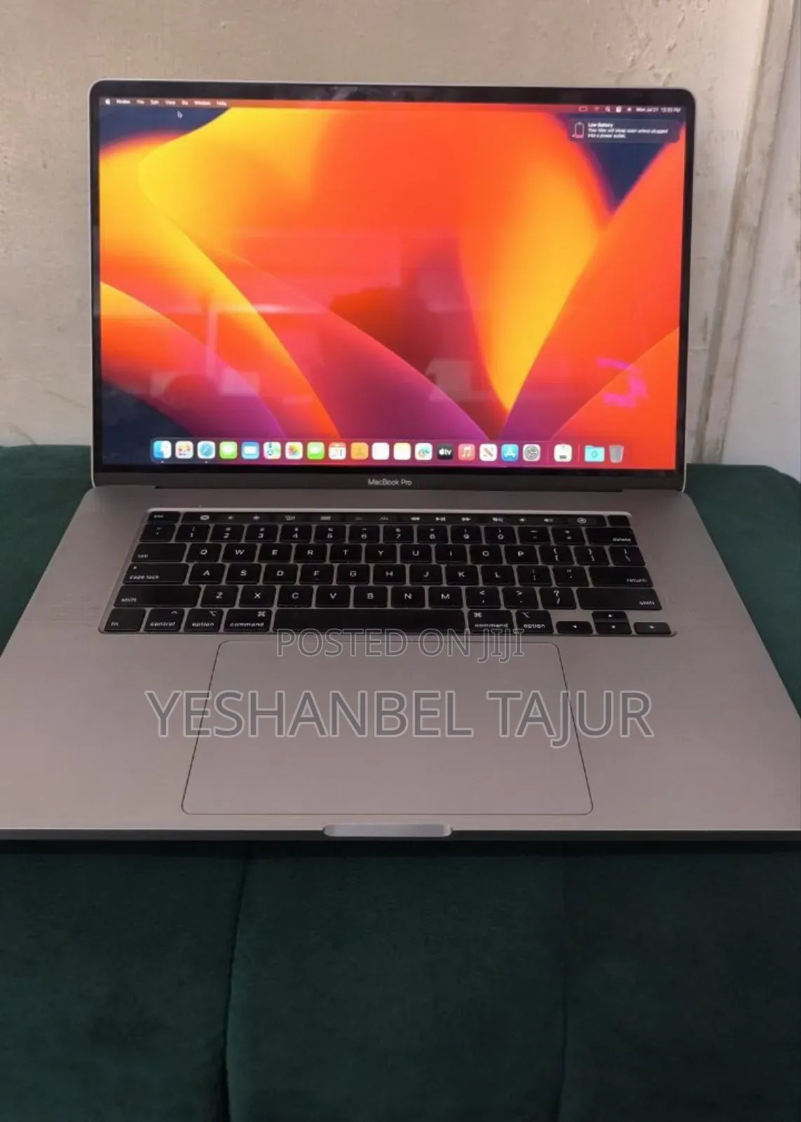New Laptop Apple MacBook Pro 2019 16GB Intel Core I9 SSD 512GB