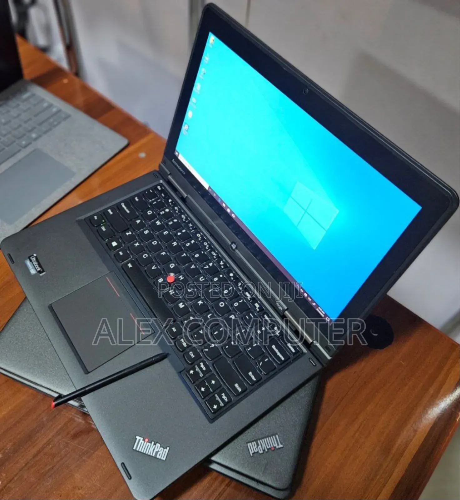 New Laptop Lenovo ThinkPad Yoga 8GB Intel Core I7 SSD 256GB