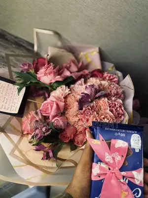 Pinky Flower Bouquet Gift