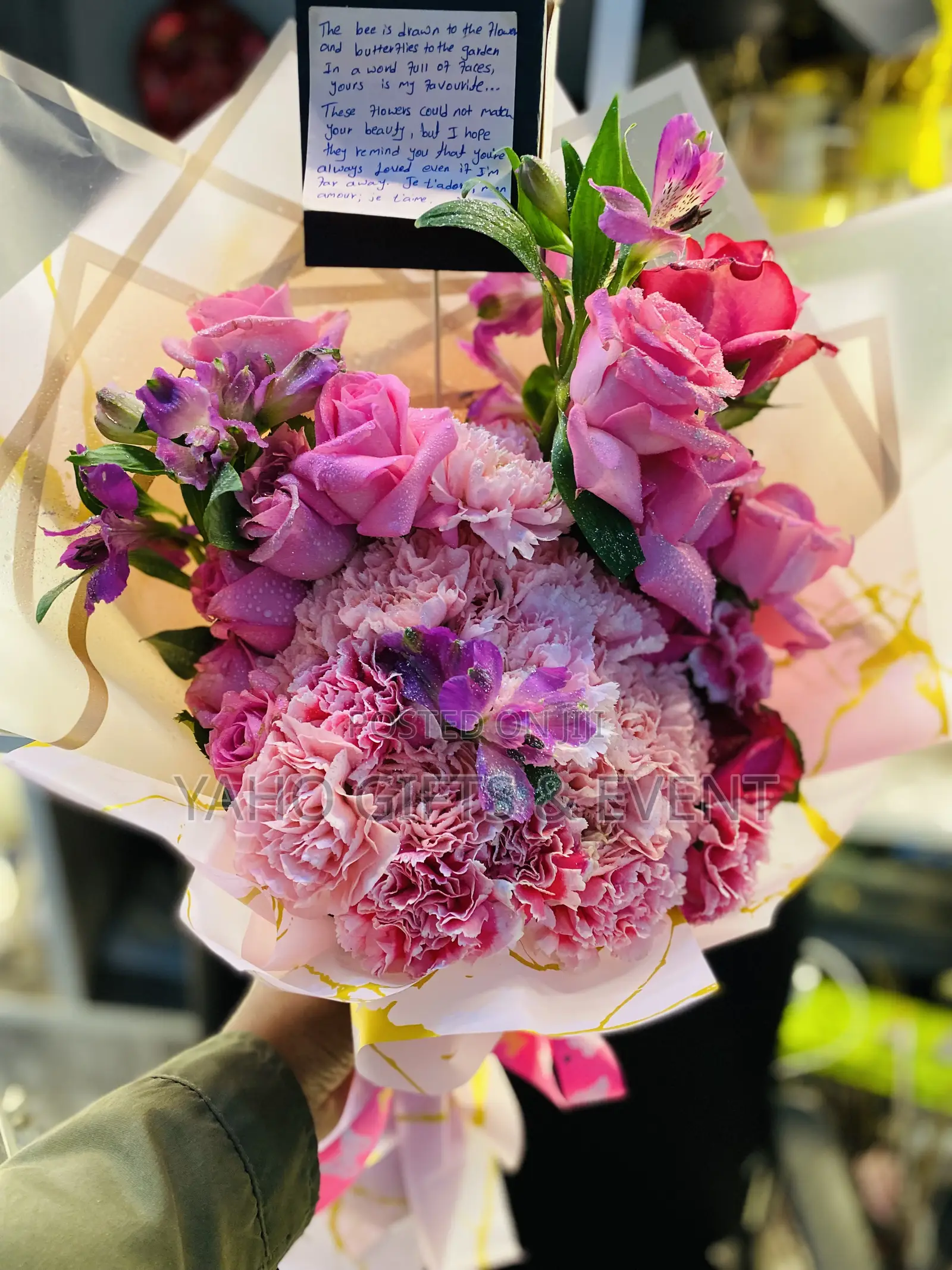 Pinky Flower Bouquet Gift