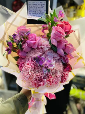 Pinky Flower Bouquet Gift