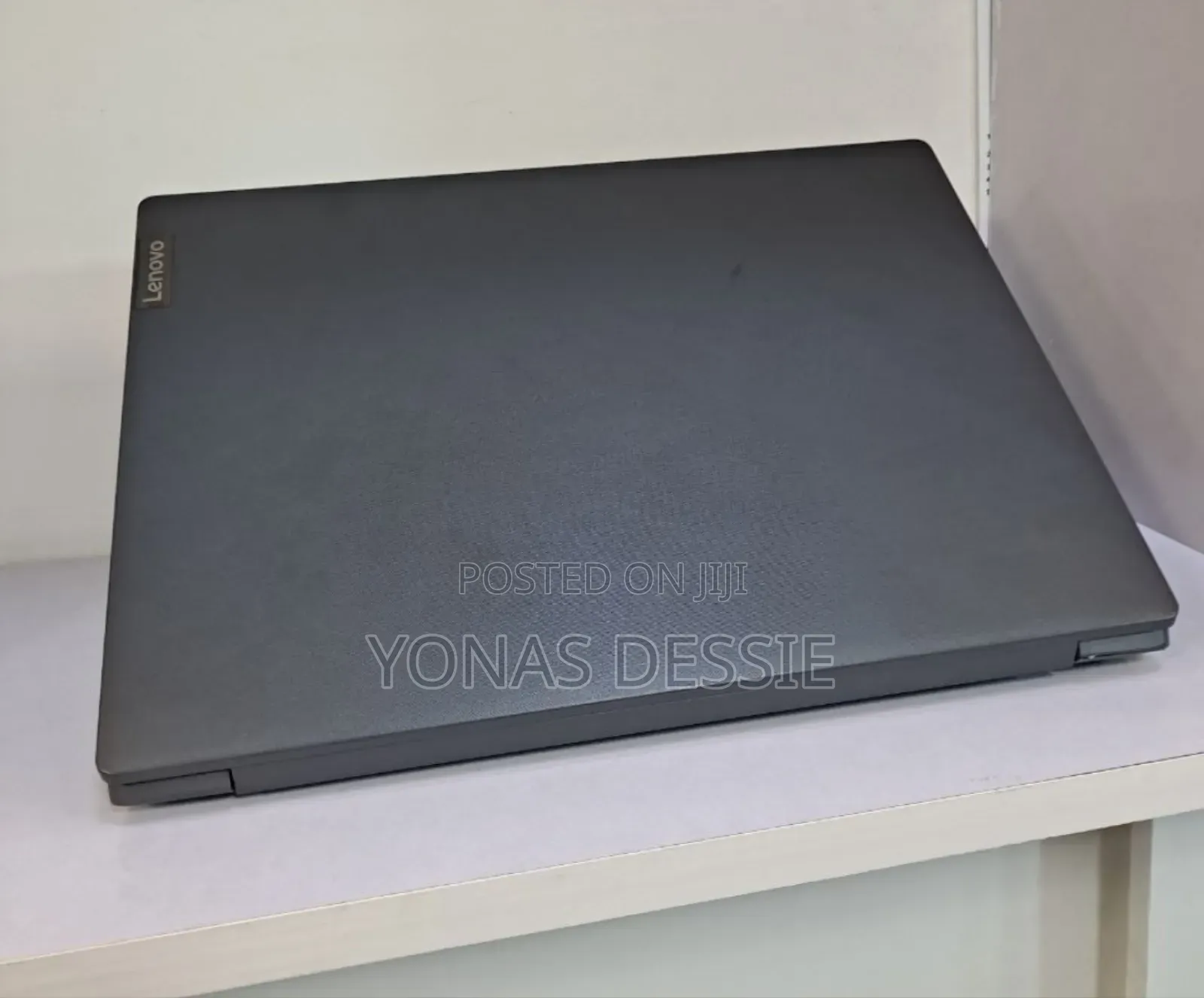 Laptop Lenovo 4GB Intel Celeron HDD+SSD 1T