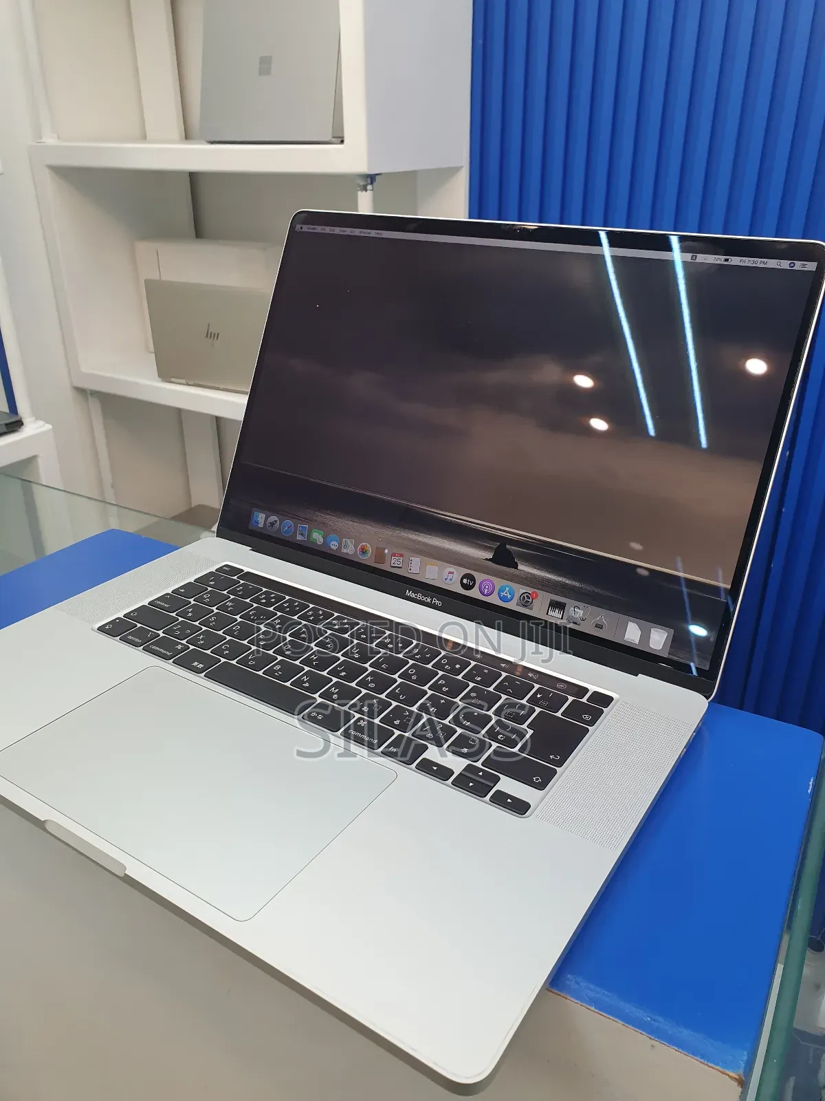 New Laptop Apple MacBook Pro 2019 16GB Intel Core I7 SSD 512GB