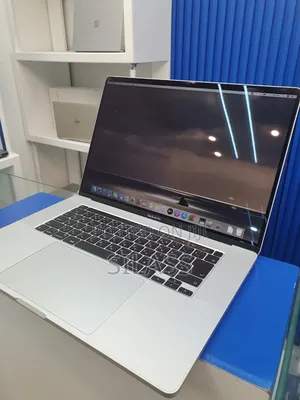 New Laptop Apple MacBook Pro 2019 16GB Intel Core I7 SSD 512GB