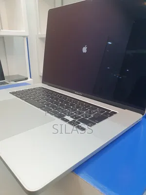 New Laptop Apple MacBook Pro 2019 16GB Intel Core I7 SSD 512GB
