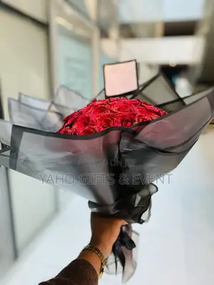 Roses Gift With 16psc Chocolate