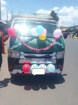 Toyota HiAce 2011 Silver