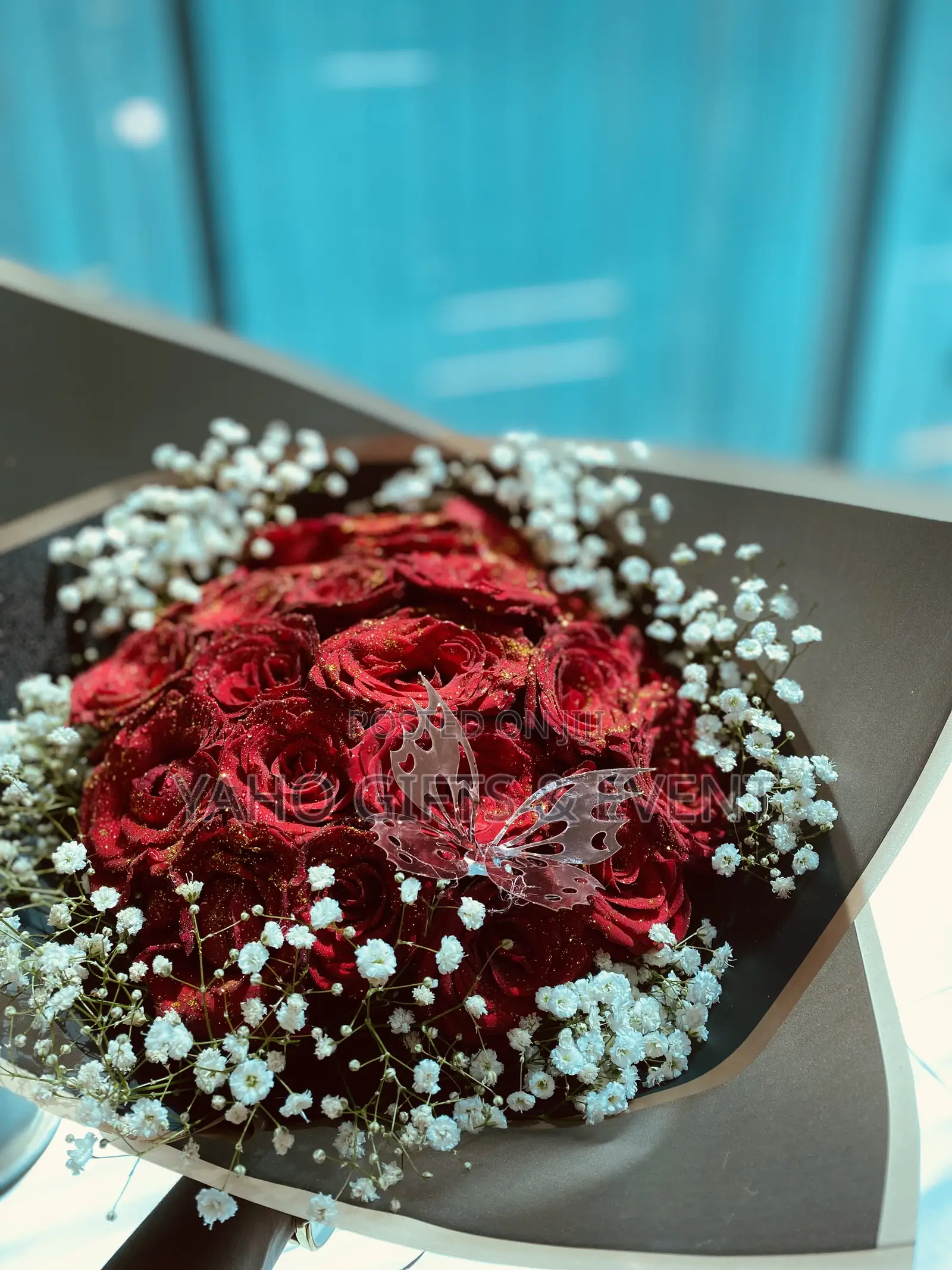 Bouquet and Perfume Gift