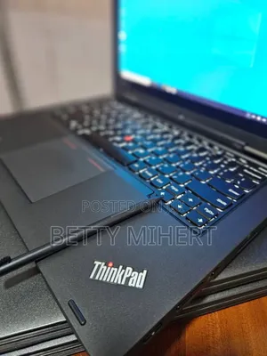 New Laptop Lenovo ThinkPad Yoga 370 8GB Intel Core I7 SSD 256GB