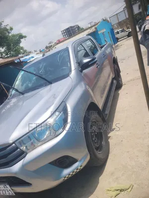 Toyota Hilux 2017 Silver