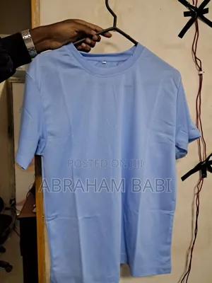 Photo - በሶስት አይነት የከለር አማራጭ የቀረበ ቲሸርት