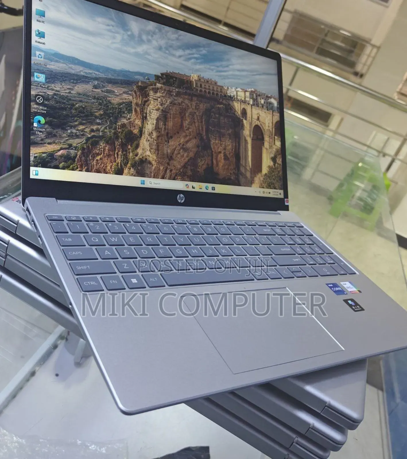 New Laptop HP Stream Notebook 16GB Intel Core I7 SSD 1T