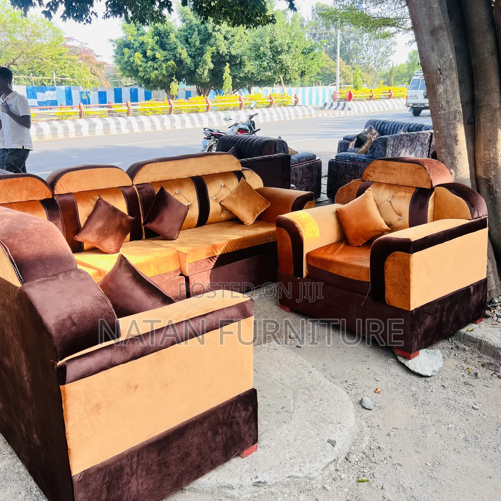 L Shape Corner Sofa Made of Maleda Sponje Withe Wooden Mater