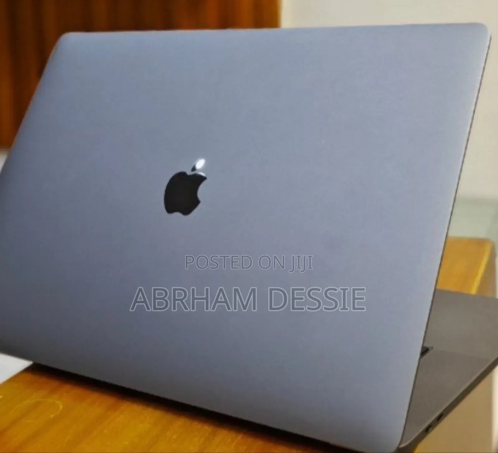New Laptop Apple MacBook Pro 2019 16GB Intel Core I7 SSD 512GB