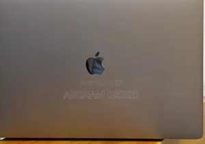 New Laptop Apple MacBook Pro 2019 16GB Intel Core I7 SSD 512GB