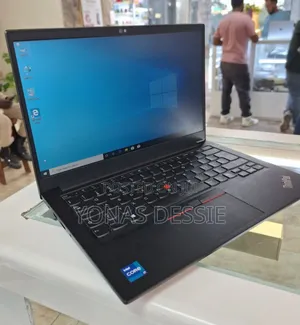 New Laptop Lenovo ThinkPad E14 G5 16GB Intel Core I7 SSD 256GB