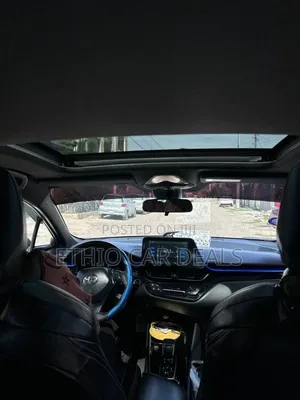 Toyota C-HR 2022 White