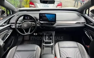 Volkswagen ID.4 2023 Gray