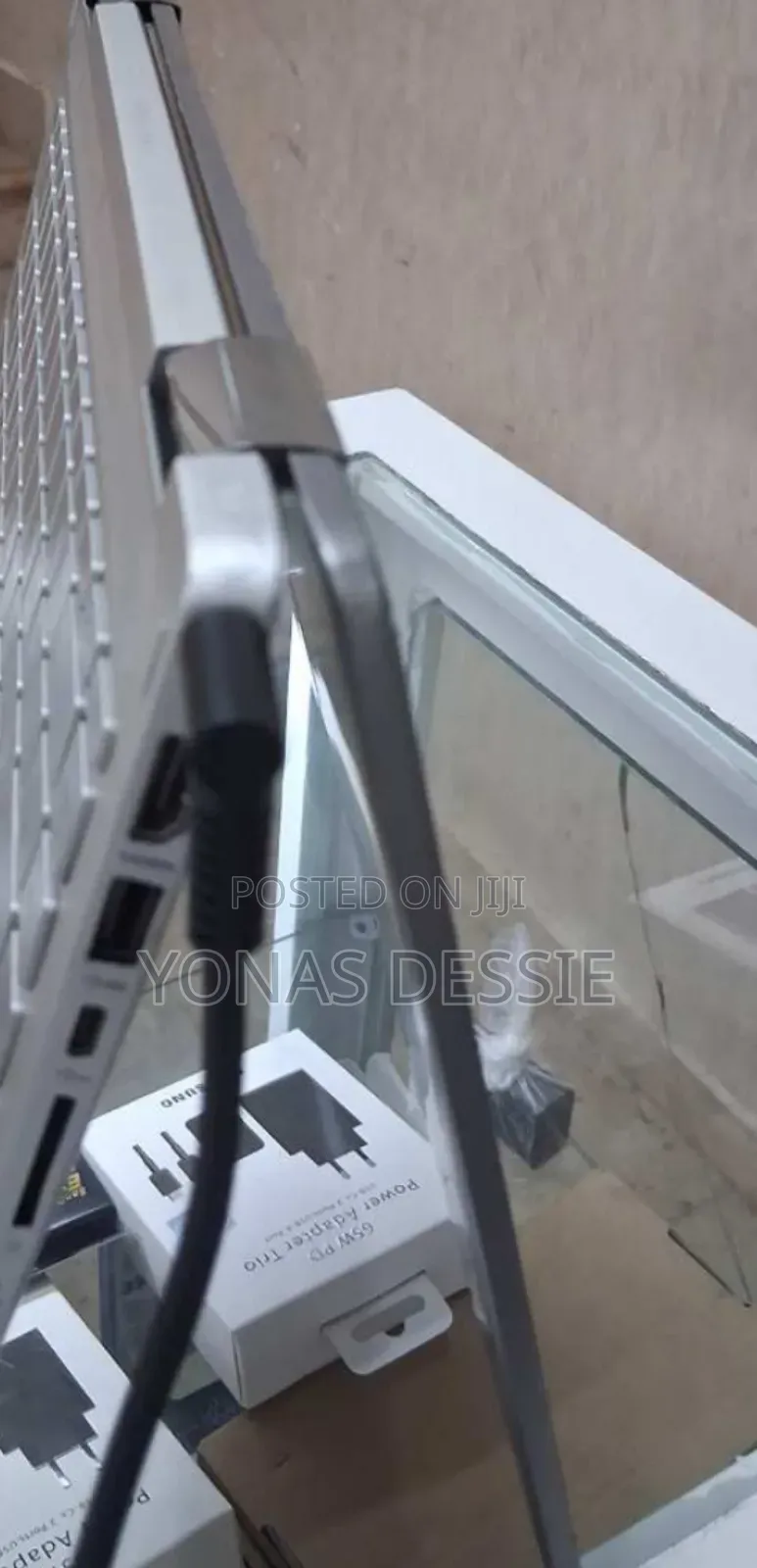 New Laptop HP Pavilion X360 8GB Intel Core I7 SSD 256GB