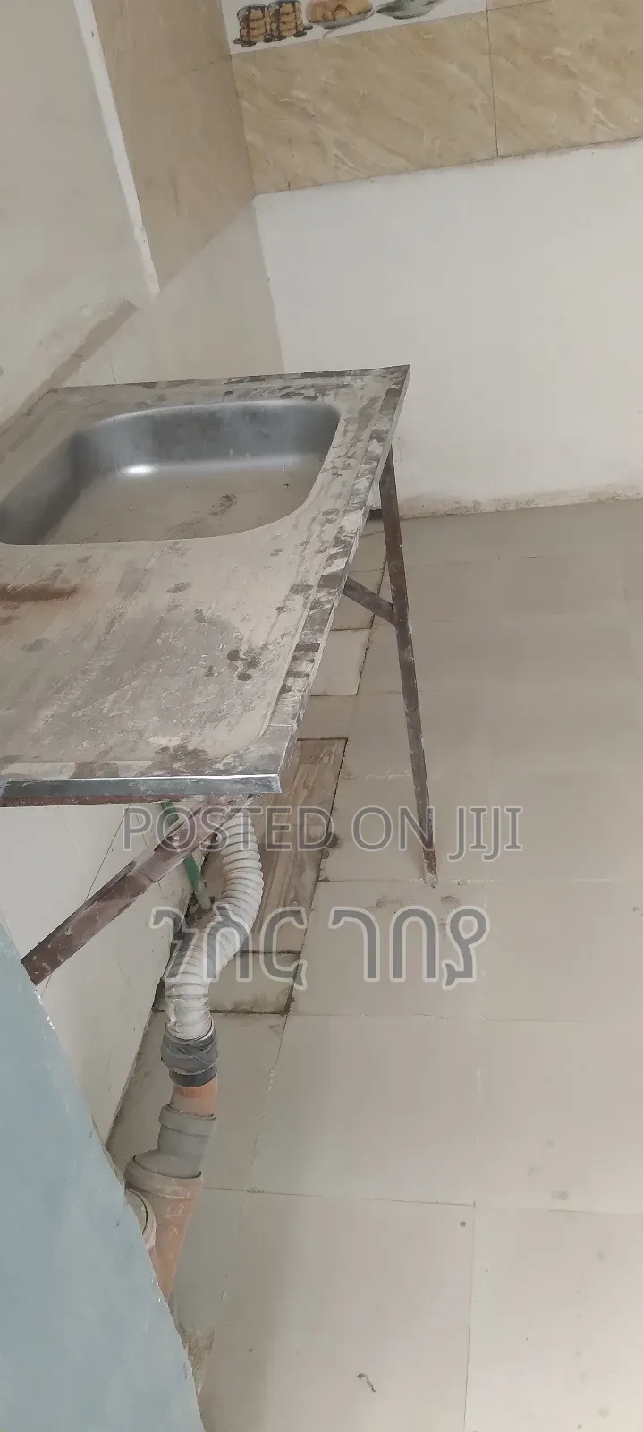 Furnished 2bdrm Condo in Ayat Mekedonia, Yeka for rent