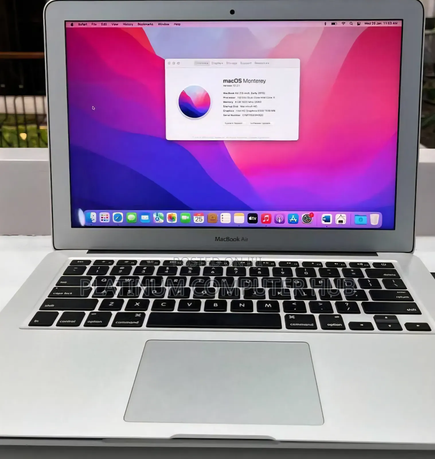 New Laptop Apple MacBook Air 2017 8GB Intel Core I7 SSD 256GB