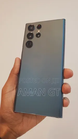 Photo - New Samsung Galaxy S22 Ultra 5G 256 GB