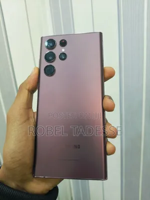 Photo - Samsung Galaxy S22 Ultra 256 GB