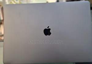 Photo - New Laptop Apple MacBook Pro 2019 32GB Intel Core I9 SSD 1T