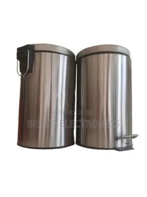 Photo - 20l Trash Can – Keep Your Space Clean Stylish!