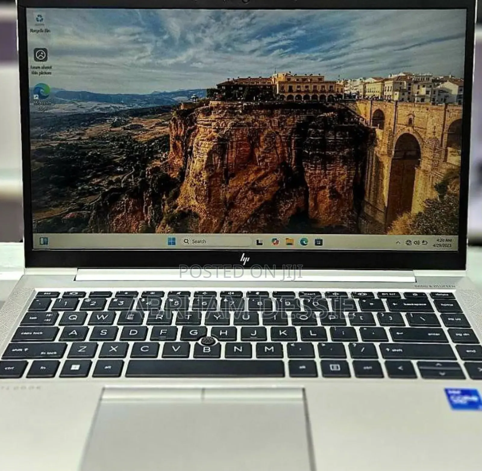 New Laptop HP EliteBook 840 G8 16GB Intel Core I7 SSD 512GB