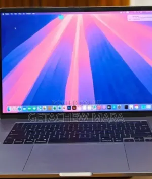 New Laptop Apple MacBook Pro 2019 16GB Intel Core I7 SSD 512GB