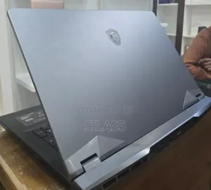 Photo - New Laptop MSI Raider GE76 12UGS 16GB Intel Core I9 SSD 1T