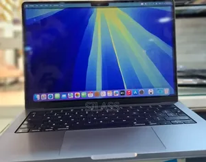 Photo - New Laptop Apple MacBook Pro M1 16GB Apple M1 Pro SSD 512GB